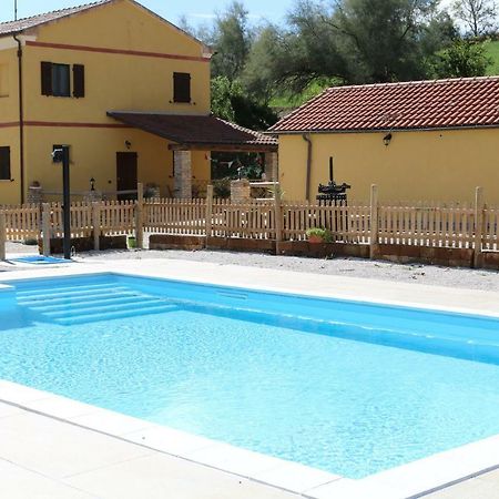Agriturismo Fattoria Del Colle Iesi Εξωτερικό φωτογραφία