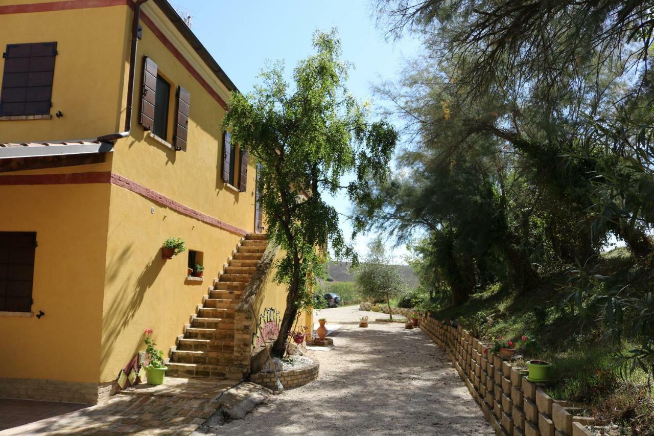 Agriturismo Fattoria Del Colle Iesi Εξωτερικό φωτογραφία
