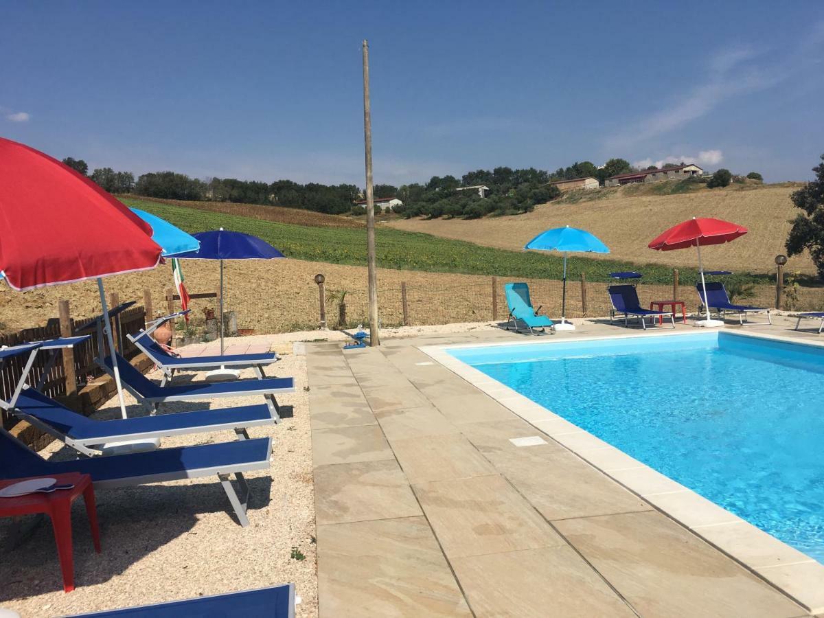Agriturismo Fattoria Del Colle Iesi Εξωτερικό φωτογραφία