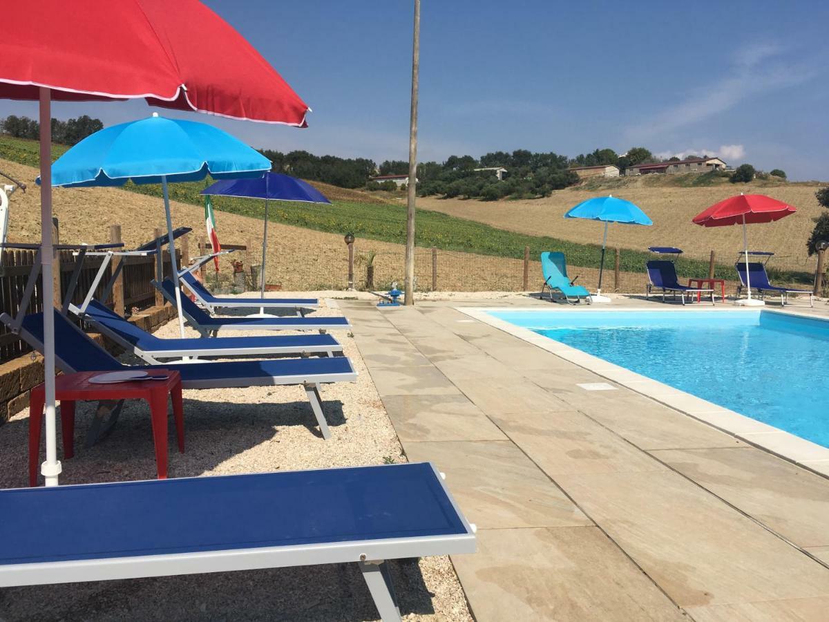 Agriturismo Fattoria Del Colle Iesi Εξωτερικό φωτογραφία